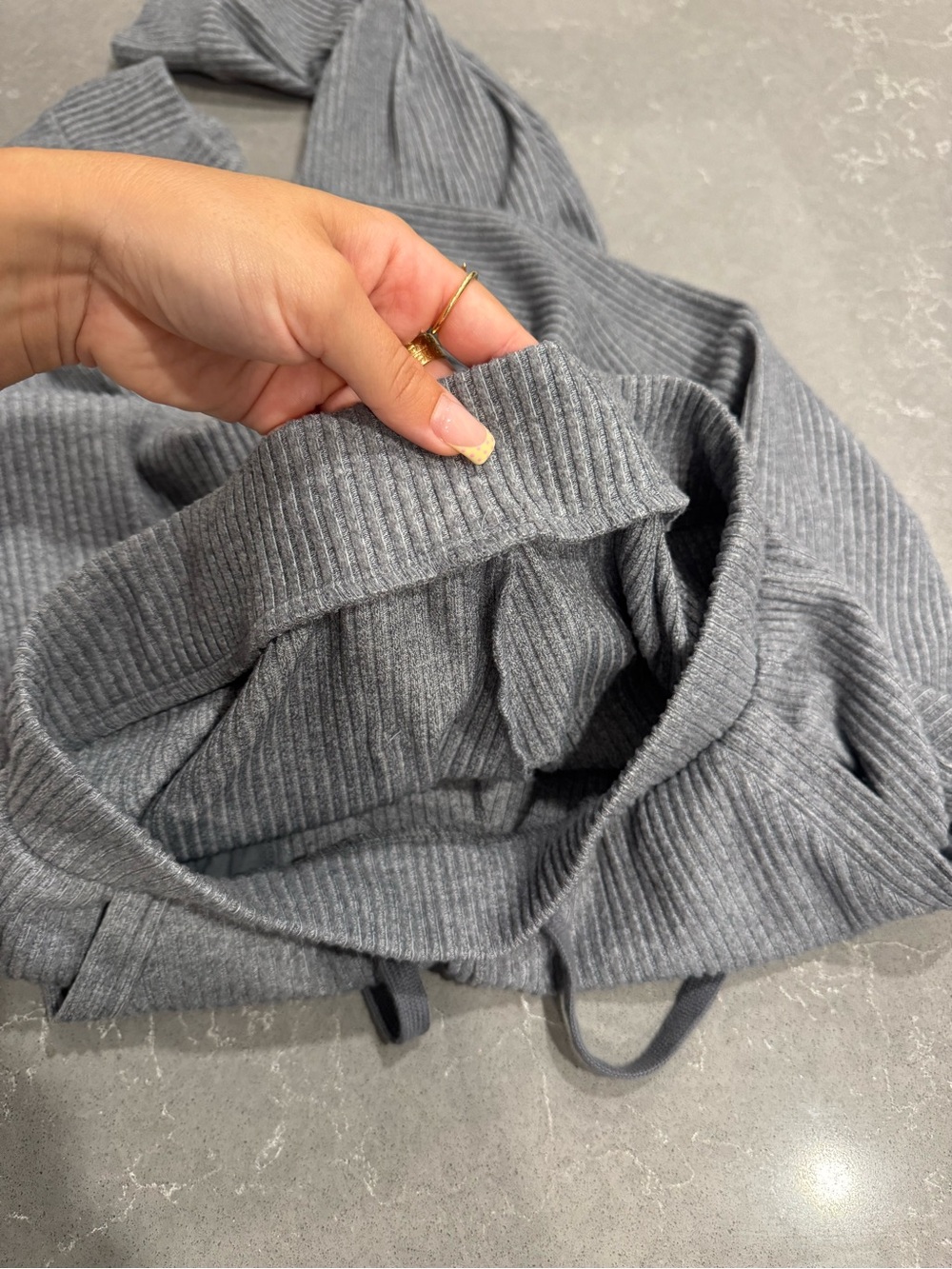 ALO Ribbed Gray Joggers - Picture 3 of 4